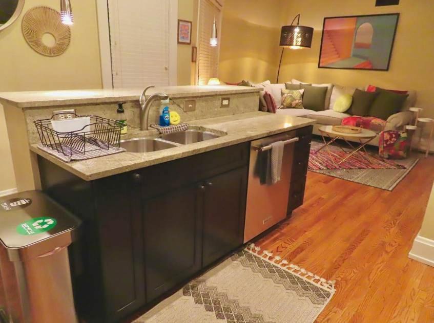The Nook On Neil Walkable 3br